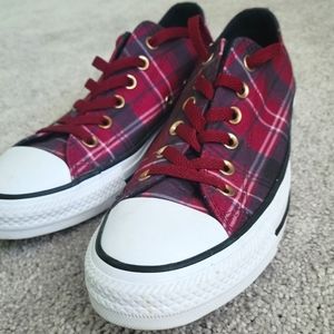 Converse Maroon Plaid Low Tops, Size 8